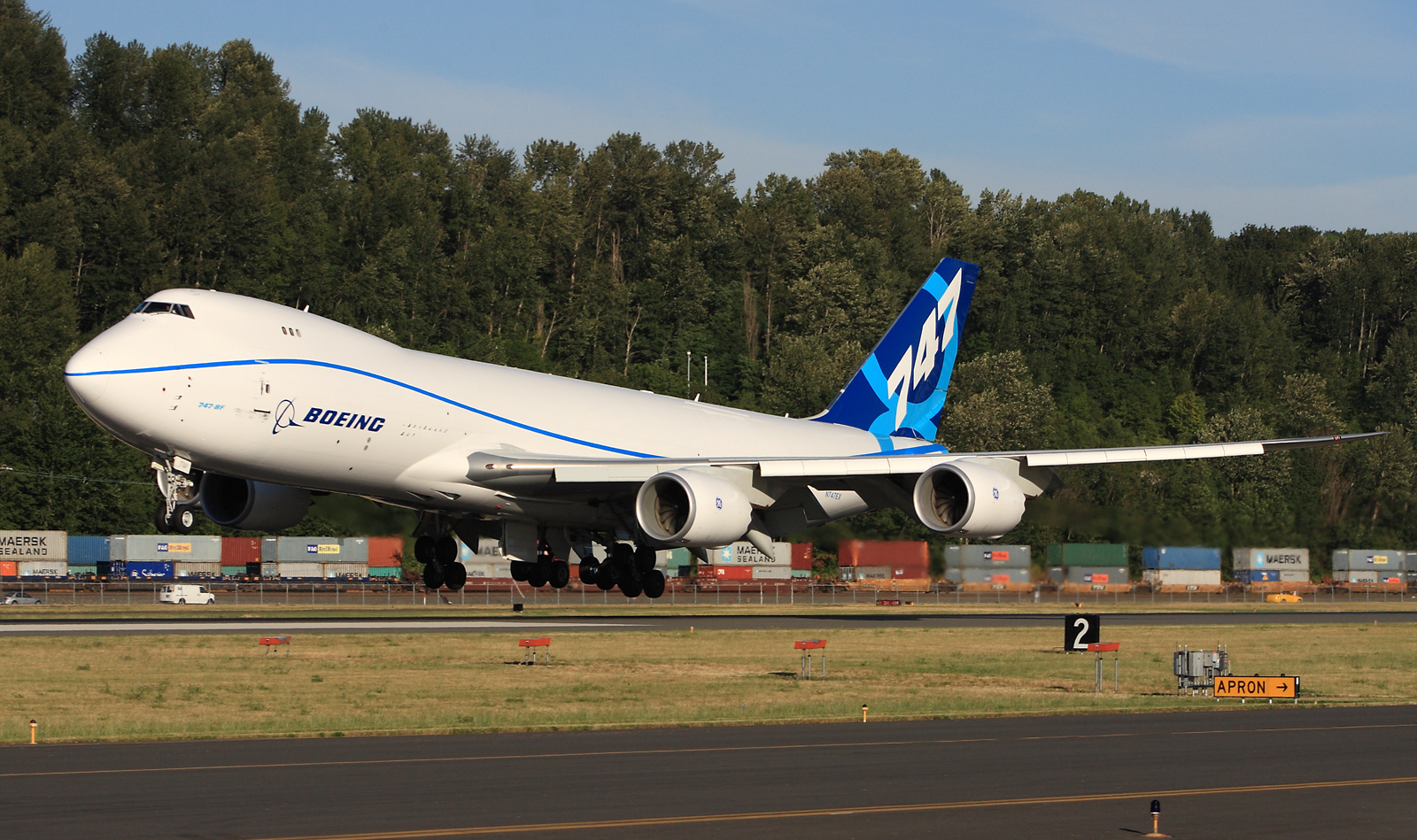 747-8F flight testing