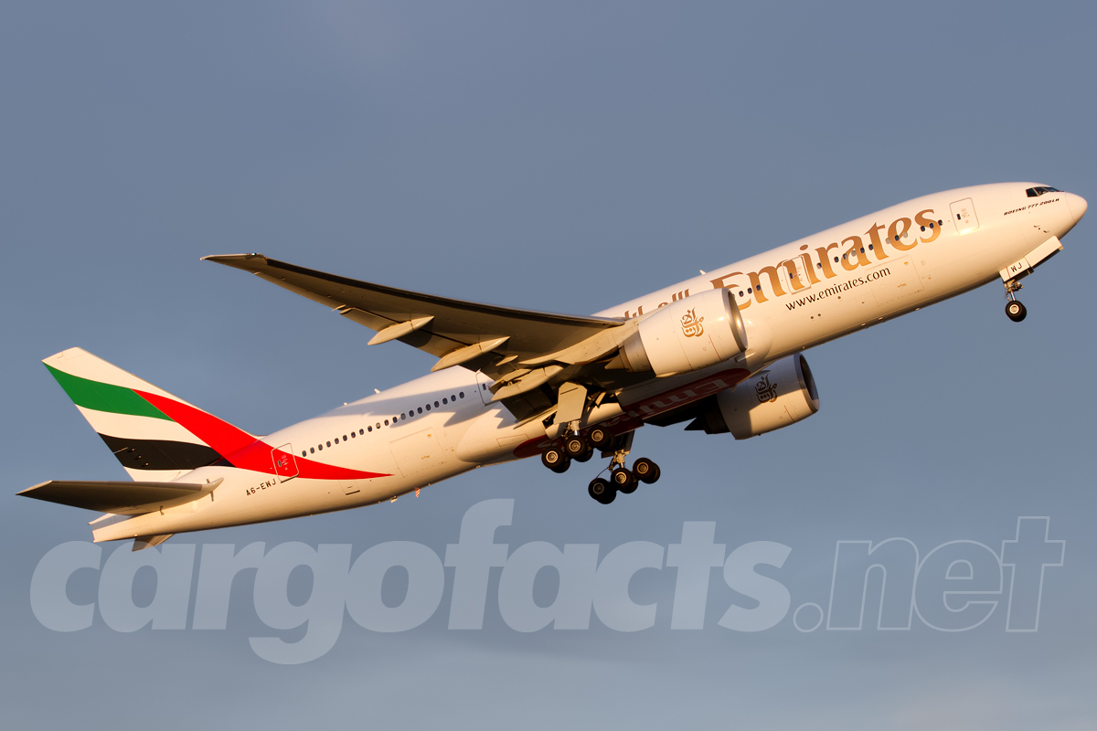 Emirates 777-200LR