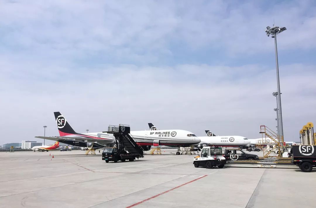 SF Express took delivery of its fifty-second 757-200F. Photo: SF Express