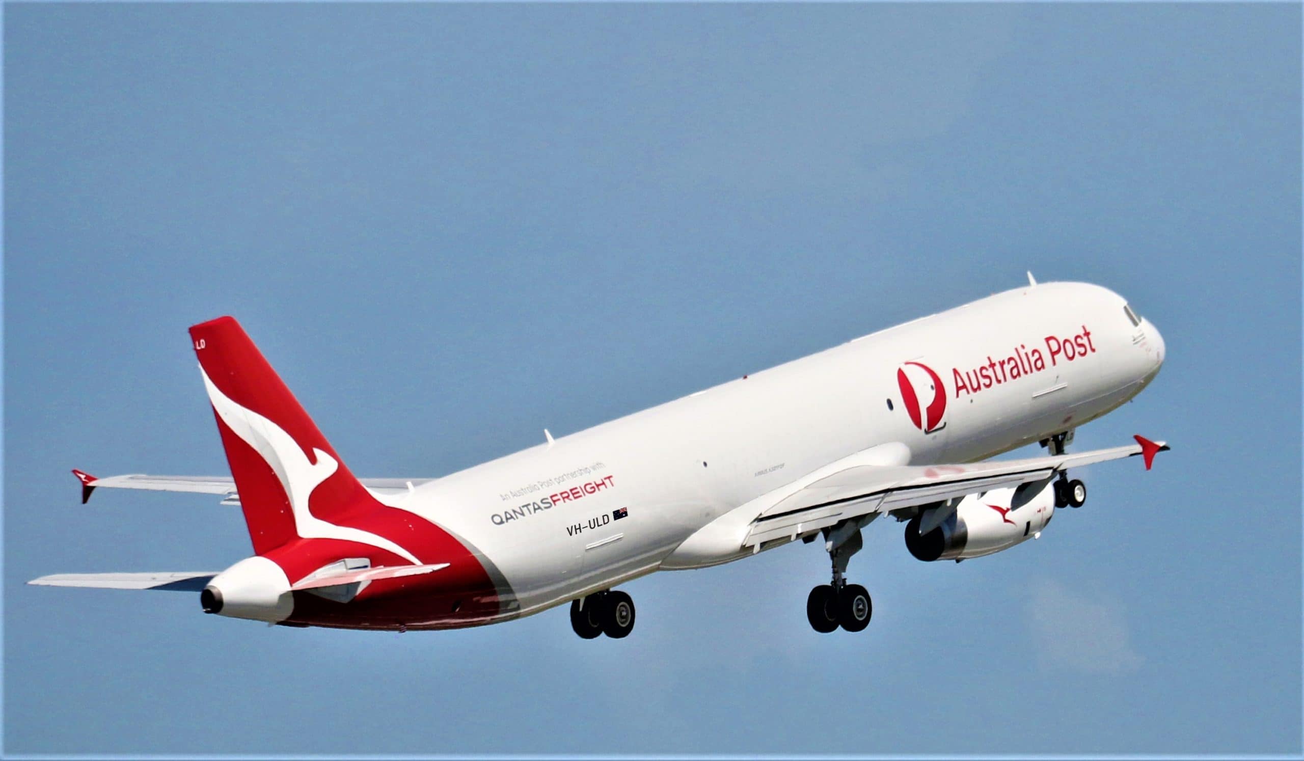 A Qantas A321-200P2F