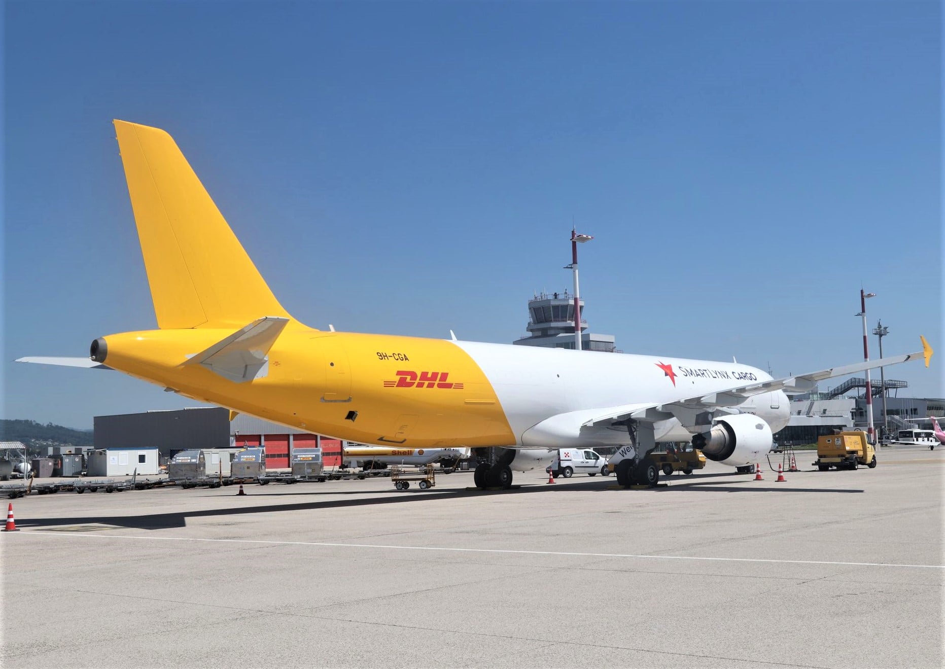 SmartLynx expands with sub-20-year-old A321Fs