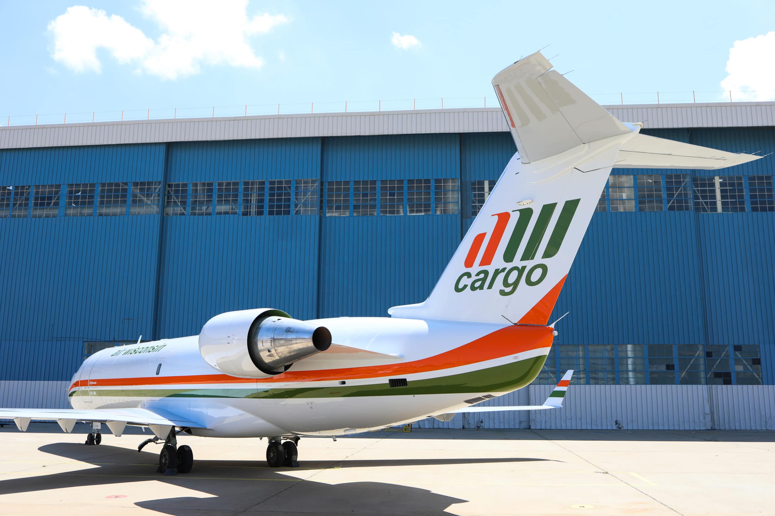 Air Wisconsin ventures into freighters with CRJ200SF Cargo Facts
