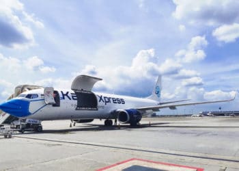 Genesis leases first 737-800BCF to Kargo Express