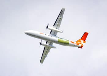 Air Inuit and Collins certify LCD Q300F