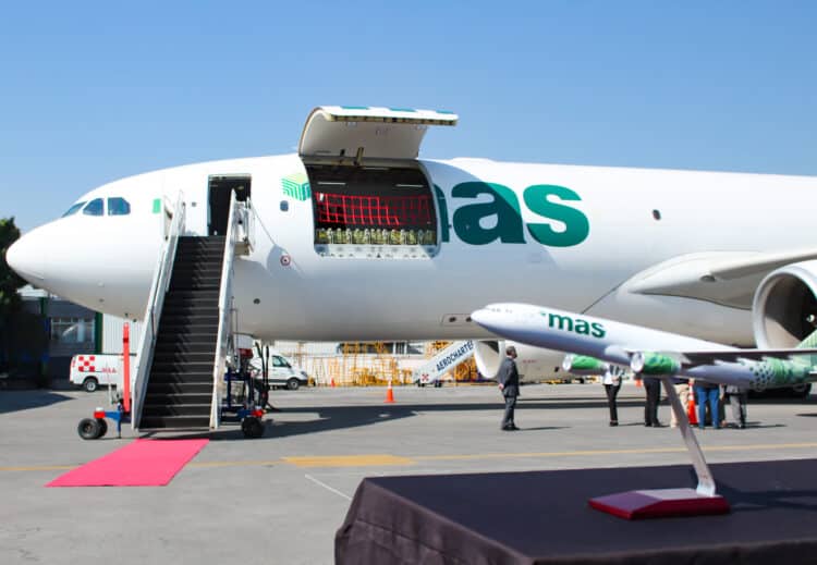 Mas A330-200P2F