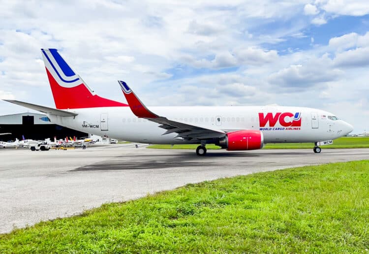 World Cargo Airlines 737-300F