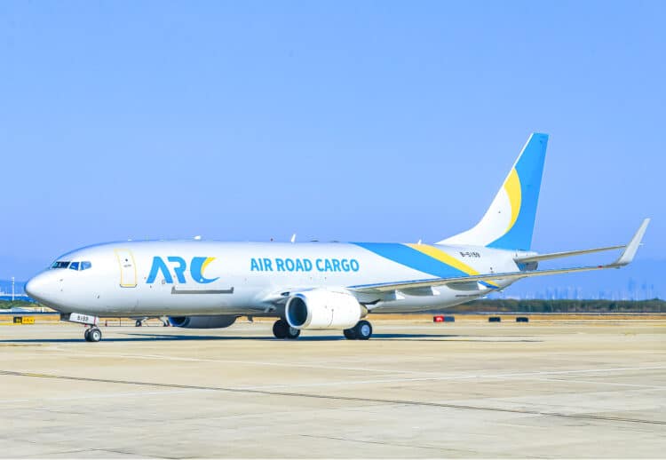 Air Road Cargo 737-800BCF