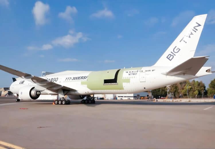 IAI 777-300ERSF