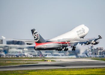 SF Airlines 747-400F