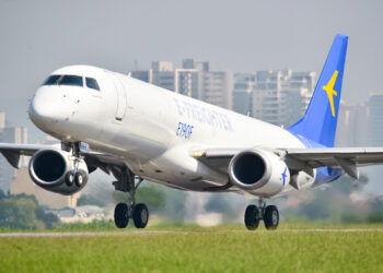 Embraer completes first E190F test flight 