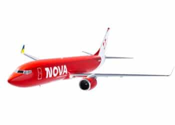 Supernova Airlines 737-800F