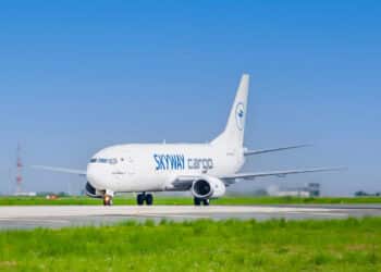 Skyway Airlines 737-400BDSF