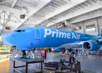 Amazon 737-800BCF
