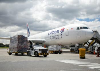 LATAM Cargo transporting flowers