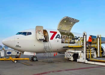 7Air Cargo 737-800F