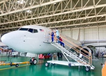 Ascend Airways Malaysia 737-800SF