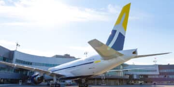 One Air Boeing 777F