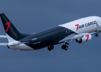 7Air 737-800SF