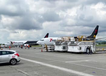 7Air Cargo Boeing 737-800F