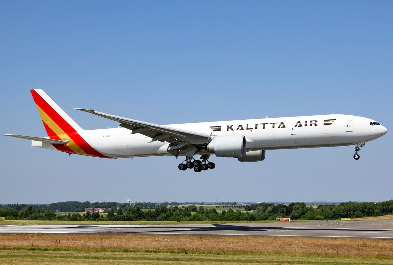 Kalitta Air 777-300ERSF