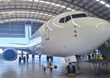 Airwork Boeing 737-800SF