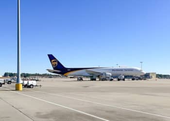 CAE UPS 757