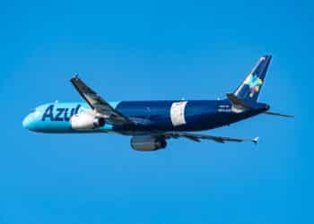 Azul Airbus A321-200P2F