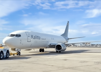 Kalitta Charters II 737-400SF
