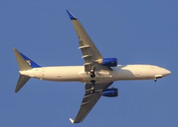 AirExplore 737-800SF