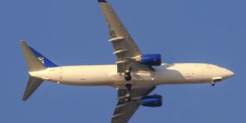 AirExplore 737-800SF